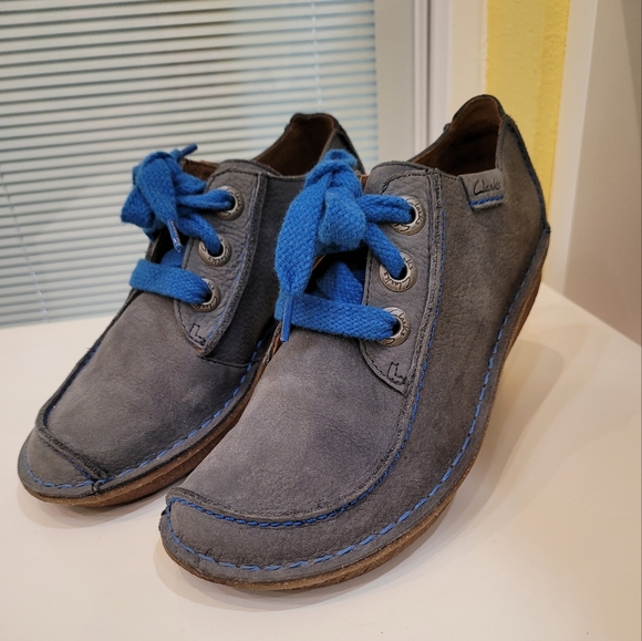 Original Clarks.  Bought in England. Colour - blue. Sued. Size 7. - Picture 1 of 6